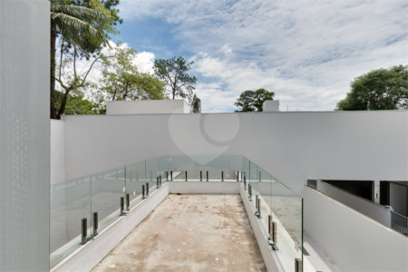 Casa à venda com 3 suítes no condomínio Residencial Heron 140, São Paulo - SP