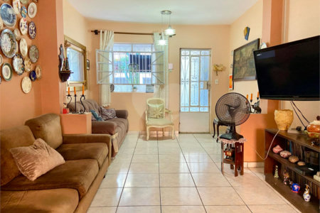 Sobrado à venda com 3 quartos em Vila Clementino, São Paulo, SP