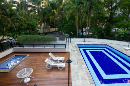 Apartamento à venda com 3 quartos, sendo 2 suítes,  em Vila Andrade, São Paulo, SP