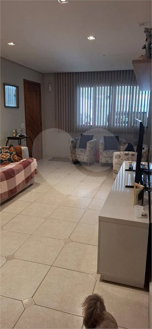 Sobrado à venda com 3 quartos, sendo 1 suíte,  em Jardim Ana Maria, São Paulo, SP