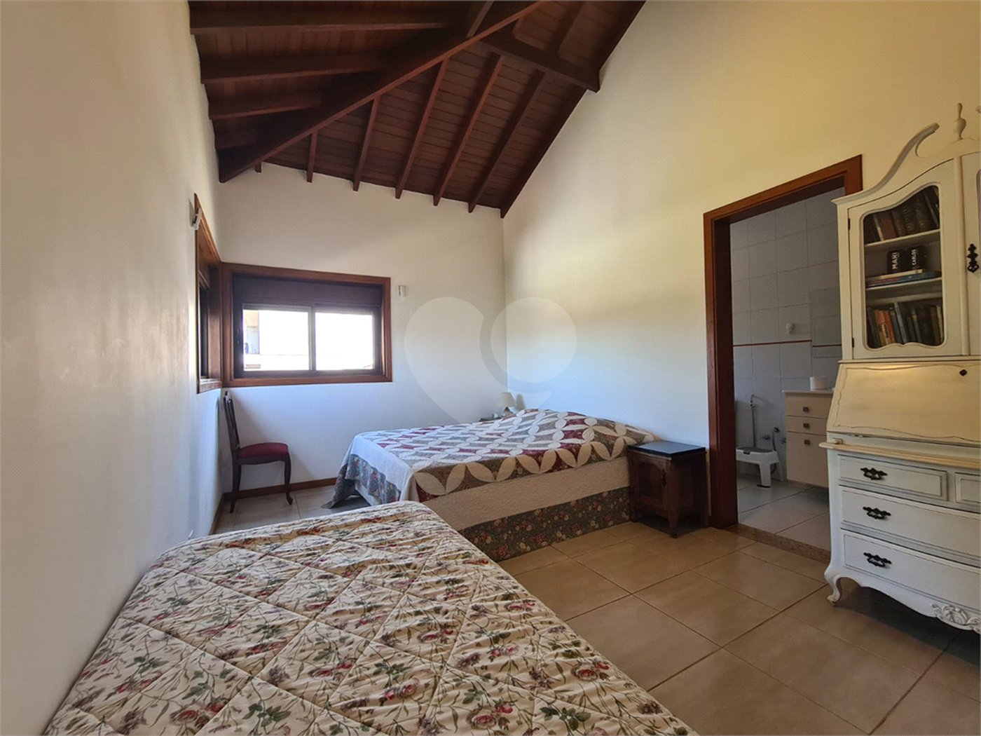 Casa à venda com 4 suítes no condomínio Santa Teresa, Itupeva - SP