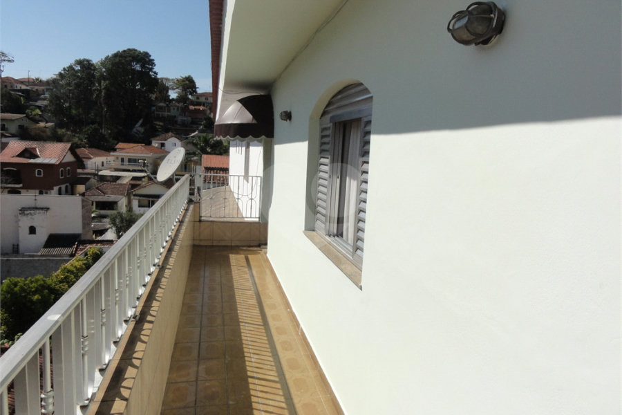 Sobrado à venda com 6 quartos, sendo 4 suítes, em Tremembé, São Paulo, SP