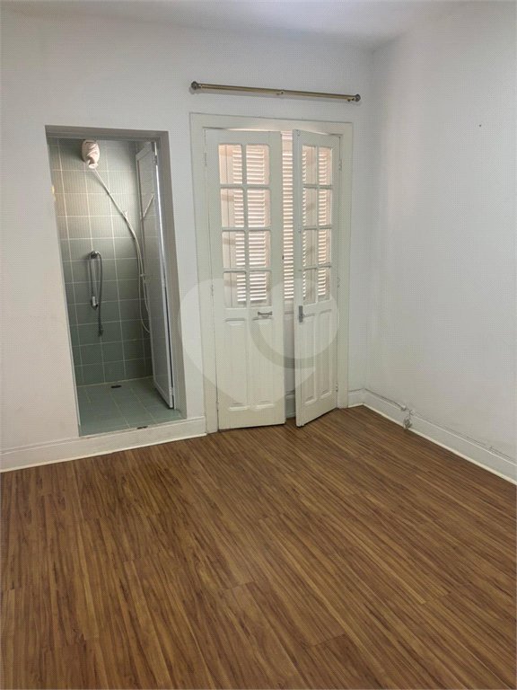 Casa à venda com 3 quartos, sendo 1 suíte, em Belenzinho, São Paulo, SP
