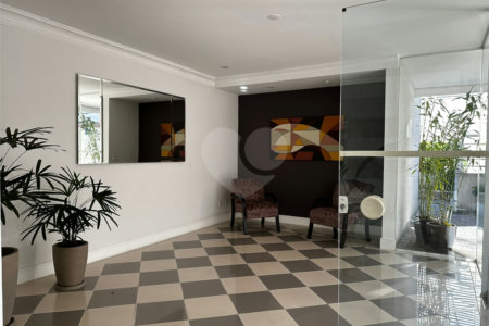 Apartamento à venda com 3 quartos, sendo 1 suíte, em Vila Andrade, São Paulo, SP
