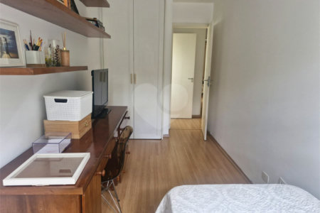 Casa à venda com 3 quartos, sendo 1 suíte, em Chácara Monte Alegre, São Paulo, SP