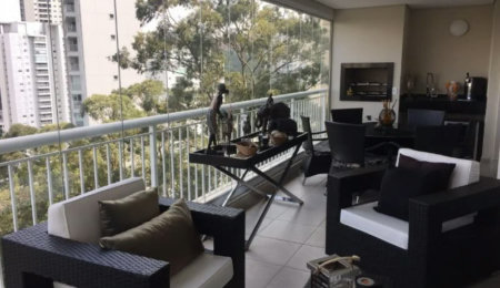 Apartamento à venda com 4 quartos, sendo 3 suítes,  em Vila Andrade, São Paulo, SP
