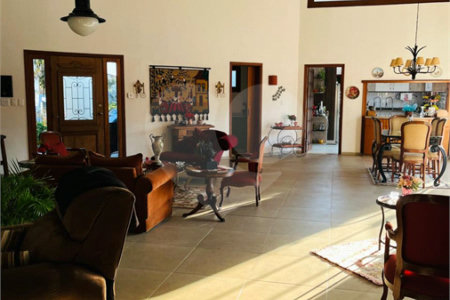 Casa à venda com 4 suítes no condomínio Residencial Vale das Laranjeiras, Indaiatuba - SP