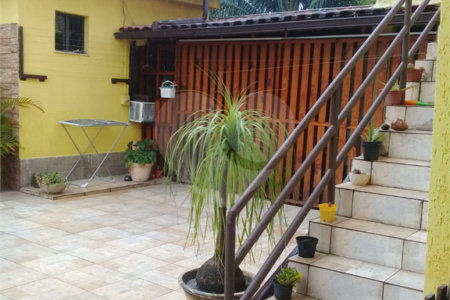 Casa Térrea à venda com 5 quartos, sendo 1 suíte, em Cosmos, Rio de Janeiro, RJ