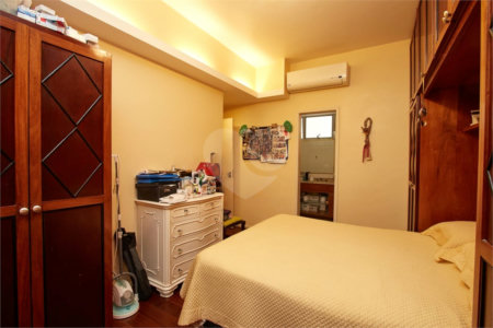 Apartamento à venda com 4 quartos, sendo 1 suíte, em Tijuca, Rio de Janeiro, RJ