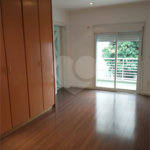 Sobrado à venda com 3 quartos, sendo 1 suíte, em Vila Pita, São Paulo, SP