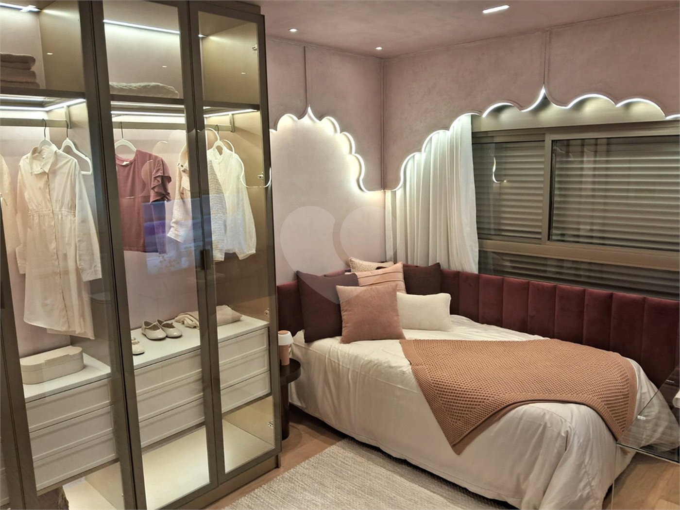 Apartamento à venda com 3 quartos, sendo 2 suítes, em Vila Mariana, São Paulo, SP