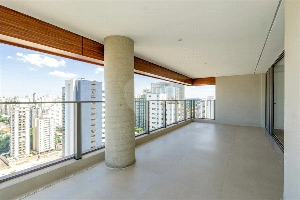 Apartamento à venda com 4 quartos, sendo 3 suítes, em Campo Belo, São Paulo, SP