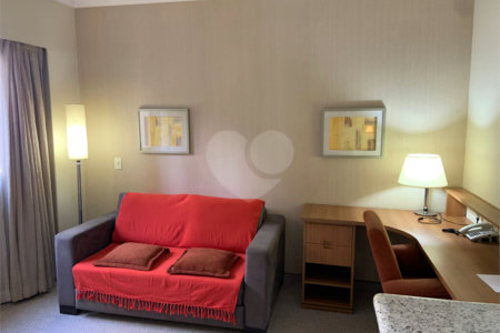 Flat à venda com 2 suítes em Jardim Europa, São Paulo, SP