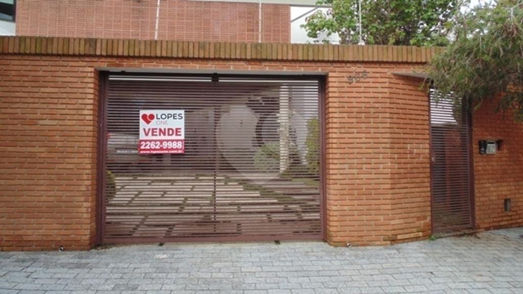 Sobrado à venda com 4 quartos, sendo 3 suítes,  em Jardim Franca, São Paulo, SP