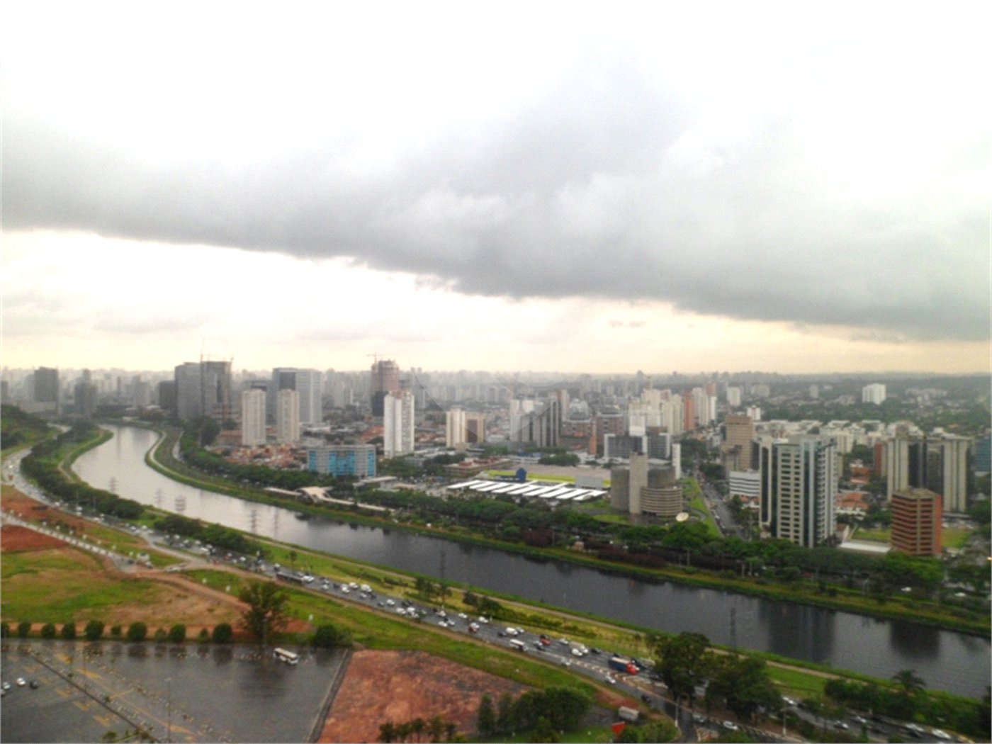 Apartamento à venda com 4 suítes em Jardim Fonte do Morumbi, São Paulo, SP