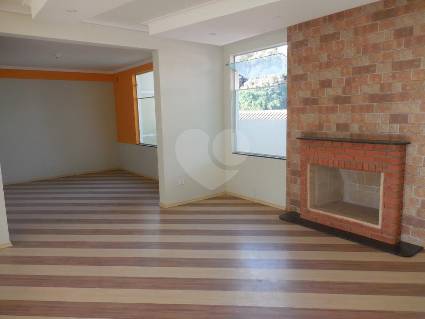 Casa Térrea à venda com 3 suítes em Horto, São Paulo, SP