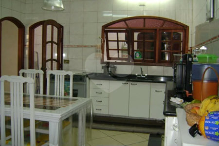 Casa Térrea à venda com 3 quartos, sendo 1 suíte, em Vila Mazzei, São Paulo, SP