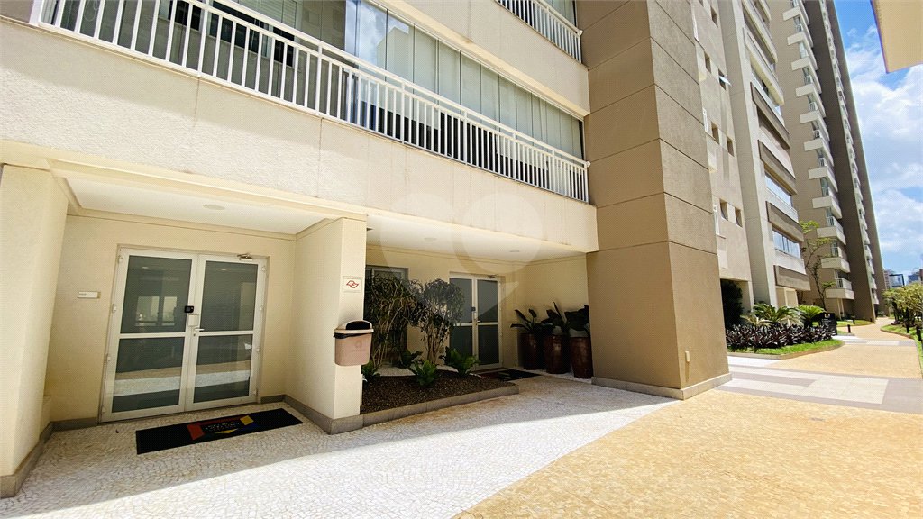 Apartamento à venda com 3 quartos, sendo 1 suíte, no Centro, São Bernardo do Campo, SP