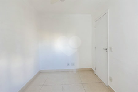Apartamento à venda com 3 quartos, sendo 1 suíte, em Jardim Parque Morumbi, São Paulo, SP