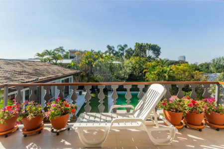 Casa à venda com 5 quartos, sendo 3 suítes, em Jardim Guedala, São Paulo, SP
