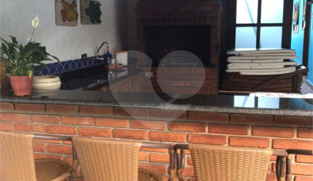 Sobrado à venda com 5 quartos, sendo 3 suítes,  em Barra do Una, São Sebastião, SP