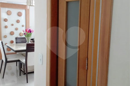 Sobrado à venda com 3 quartos, sendo 1 suíte, em Cidade Patriarca, São Paulo, SP