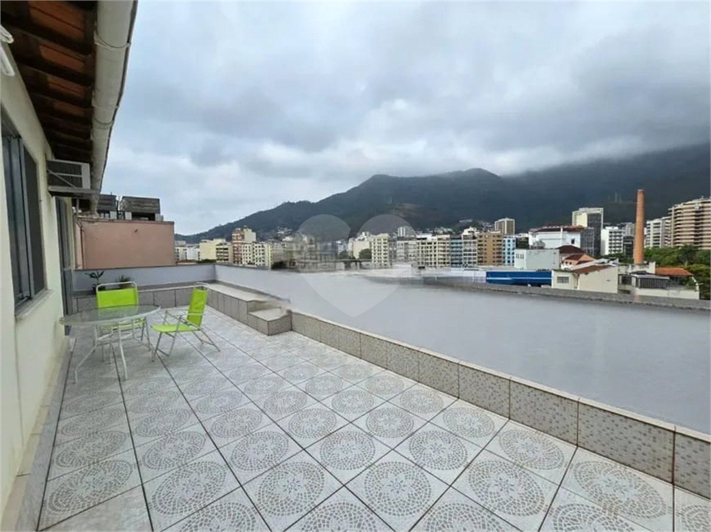 Cobertura à venda com 3 quartos, sendo 1 suíte, em Tijuca, Rio de Janeiro, RJ