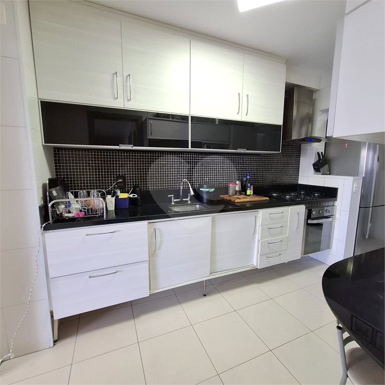 Apartamento à venda com 3 suítes em Jardim Marajoara, São Paulo, SP