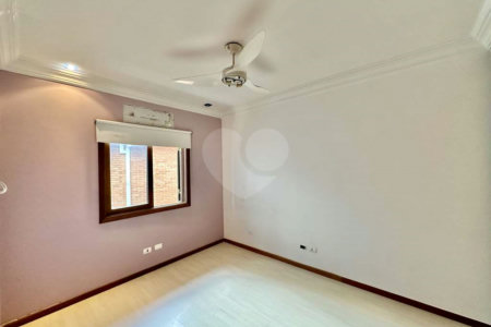 Casa à venda com 4 quartos, sendo 2 suítes,  no condomínio São Paulo Ii, Cotia - SP