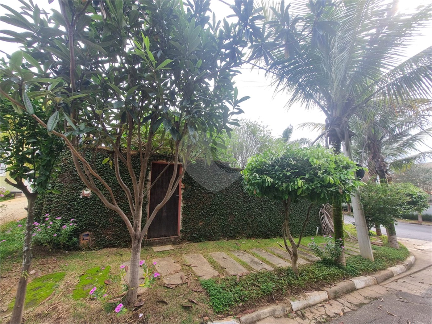 Casa à venda com 3 quartos, sendo 1 suíte, no condomínio Ibiti do Paço, Sorocaba - SP