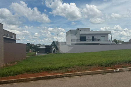 Terreno à venda em Loteamento Residencial Golden Ville, Itapetininga, SP