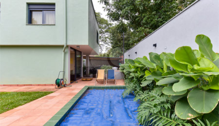 Sobrado à venda ou para alugar com 3 suítes em Alto da Boa Vista, São Paulo, SP