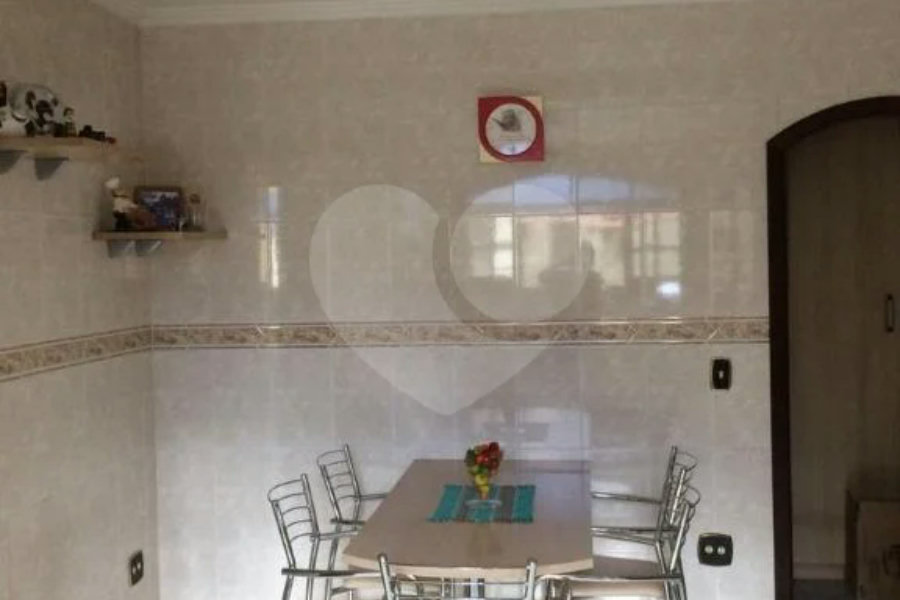 Casa à venda com 3 quartos, sendo 1 suíte, em Vila Nova Cachoeirinha, São Paulo, SP