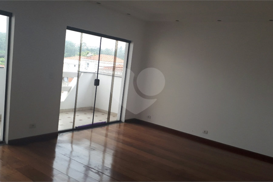 Sobrado à venda com 3 quartos, sendo 1 suíte, em Parque Mandaqui, São Paulo, SP