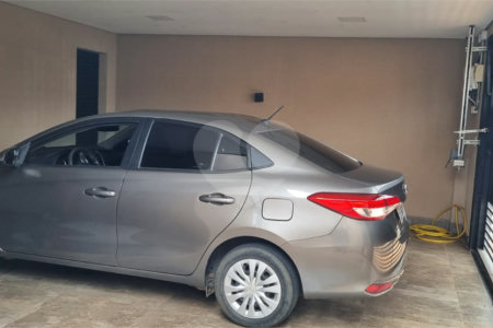 Casa à venda com 3 quartos, sendo 1 suíte, no condomínio Villas Mabel, Ribeirão Preto - SP