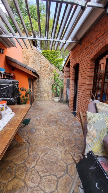 Casa à venda com 4 quartos, sendo 2 suítes, no condomínio Aruã Eco Park, Mogi das Cruzes - SP