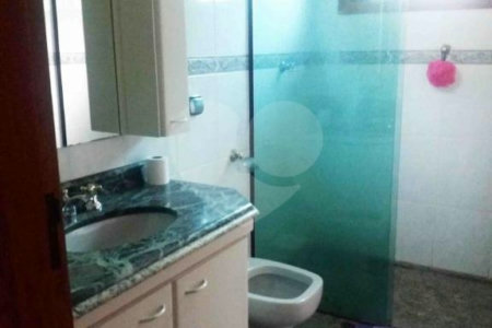Casa para alugar com 4 quartos, sendo 2 suítes, em Campo Grande, São Paulo, SP