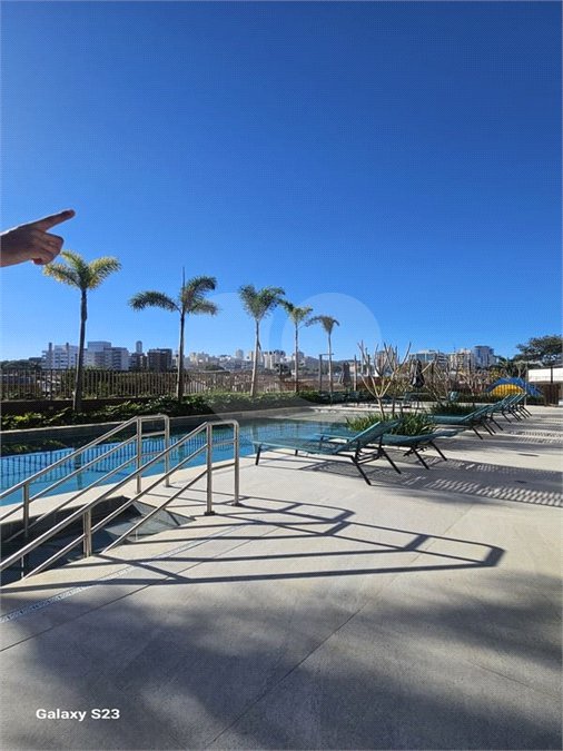 Apartamento à venda com 3 quartos, sendo 1 suíte,  em Pinheiros, São Paulo, SP