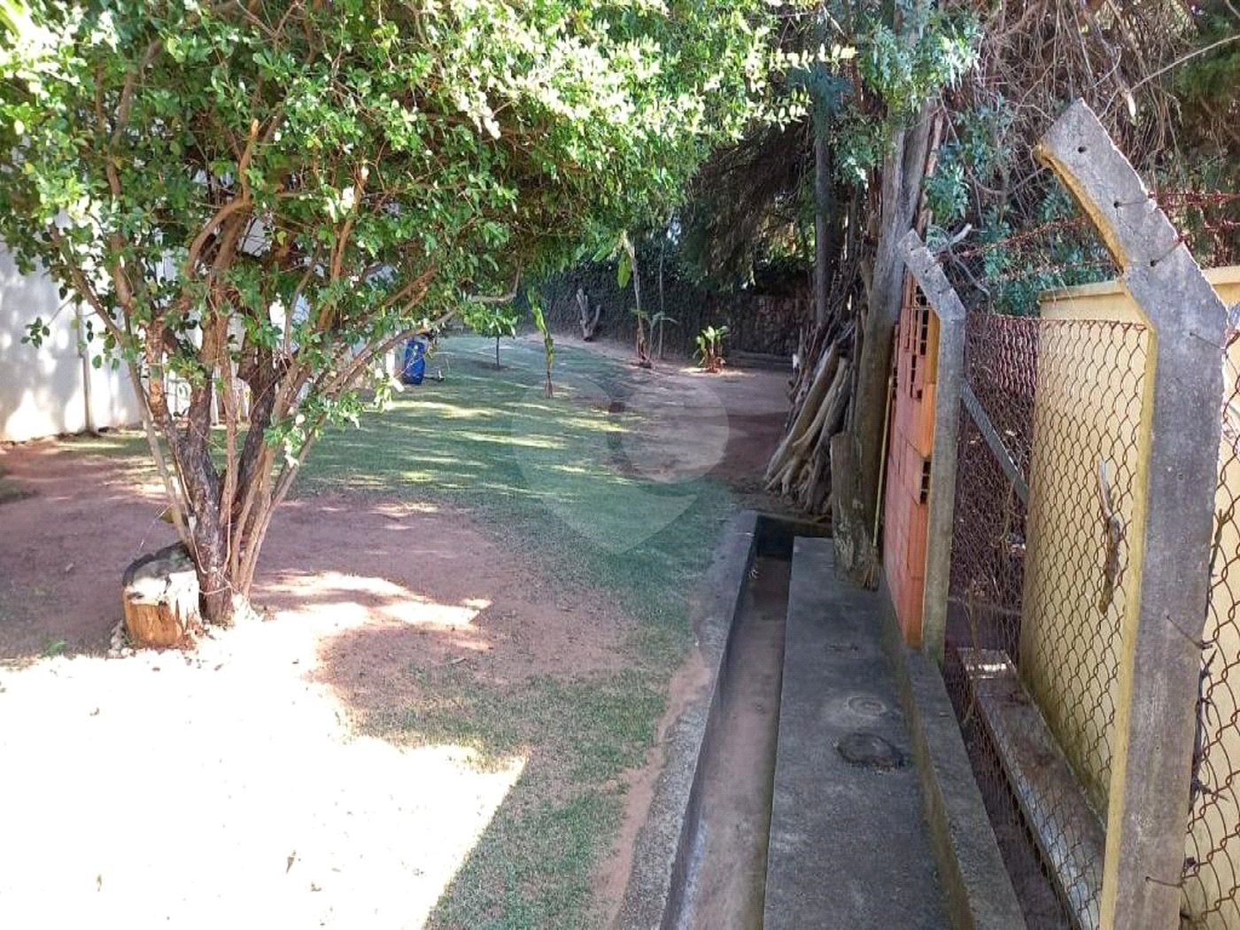 Casa à venda com 3 quartos, sendo 1 suíte,  em Bosque, Vinhedo, SP