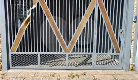 Sobrado à venda com 2 suítes em Jardim Itamaracá, Indaiatuba, SP