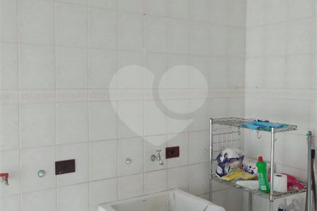 Sobrado à venda com 3 suítes em Vila Inah, São Paulo, SP