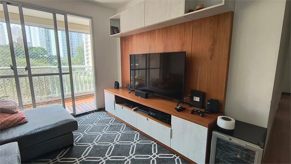 Apartamento à venda com 3 quartos, sendo 2 suítes, em Lar São Paulo, São Paulo, SP