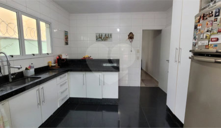 Sobrado à venda com 5 quartos, sendo 1 suíte,  em Santana, São Paulo, SP
