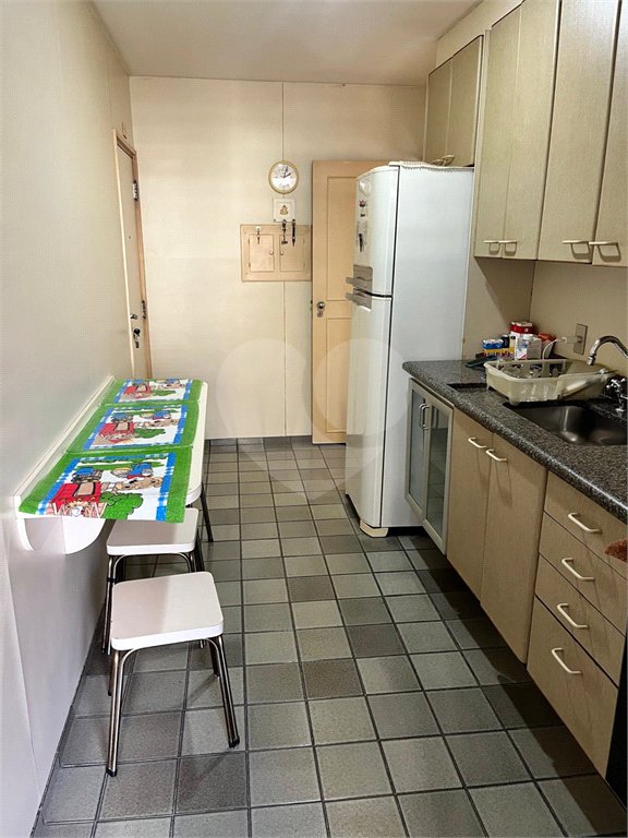 Apartamento à venda com 2 quartos em Bela Vista, São Paulo, SP