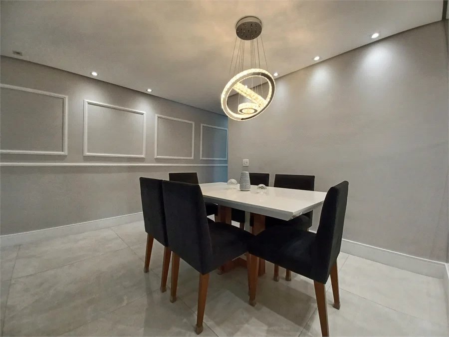 Apartamento à venda com 3 suítes em Vila Suzana, São Paulo, SP