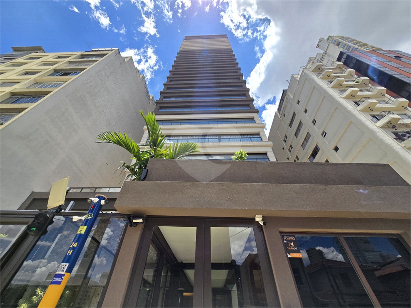 Apartamento à venda com 5 quartos, sendo 4 suítes, em Santa Cecília, São Paulo, SP