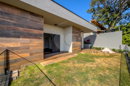 Casa à venda com 3 suítes em Jardim Paulista, Atibaia, SP