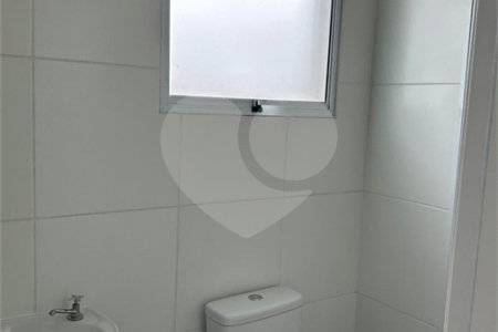 Casa à venda ou para alugar com 2 quartos no condomínio Residencial Caxangá 2, Suzano - SP