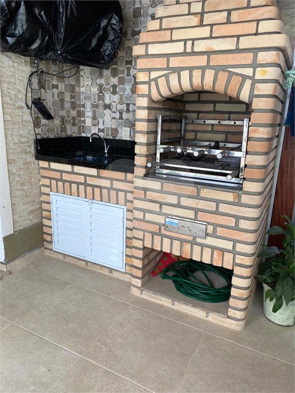Casa à venda com 3 quartos, sendo 1 suíte, no condomínio Vida Verde 1, Suzano - SP