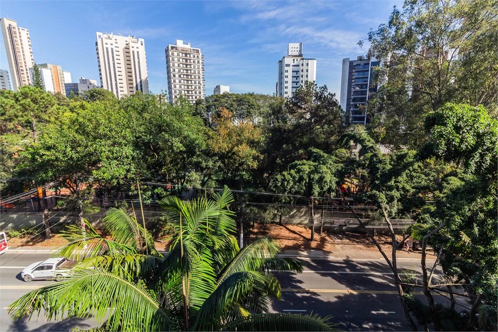 Apartamento à venda com 4 quartos, sendo 3 suítes, em Vila Andrade, São Paulo, SP